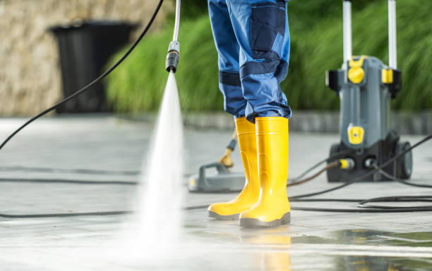 Best Commercial Pressure Washing  in Eureka, IL